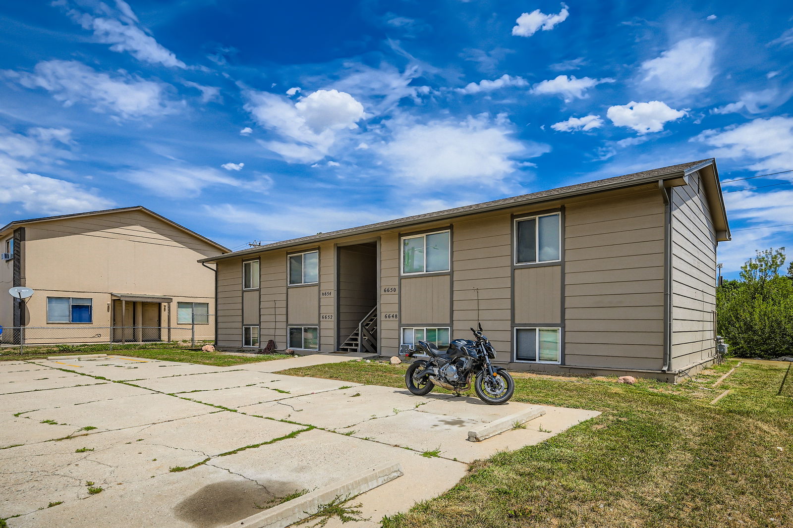 6654 Provincial Drive - 1