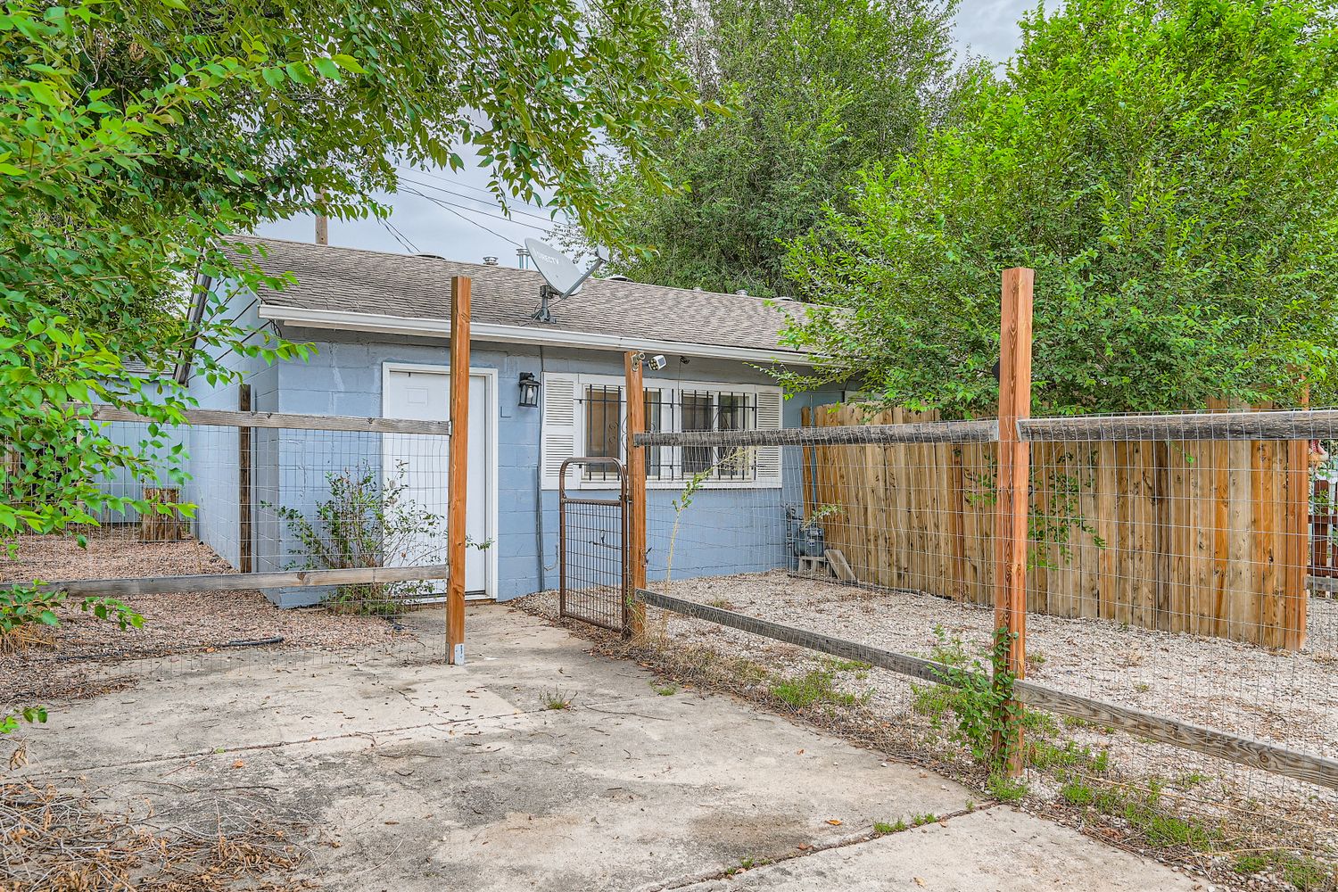 1129 Valley Manor Court - 1